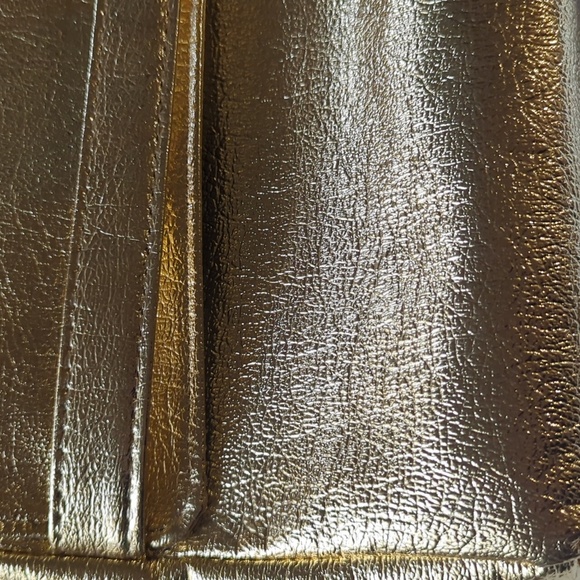 1960s Vintage Retro Gold/Silver Foil Convertible Vinyl Handbag Adjustable Strap - Picture 5 of 15